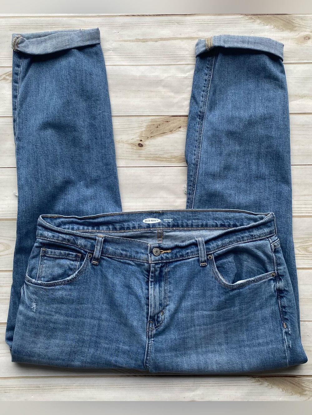 Old Navy boyfriend mid rise distressed ripped medium wash rolled cuff jeans 12